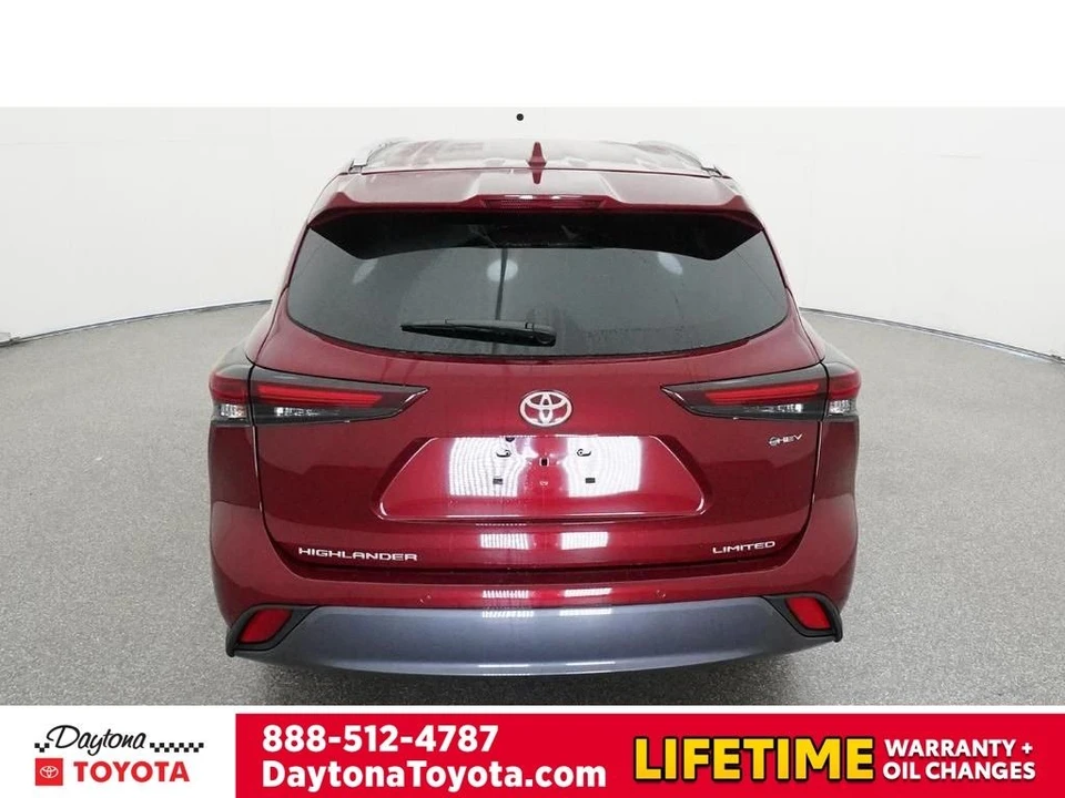 2026 Toyota Highlander - Image 7 of 12
