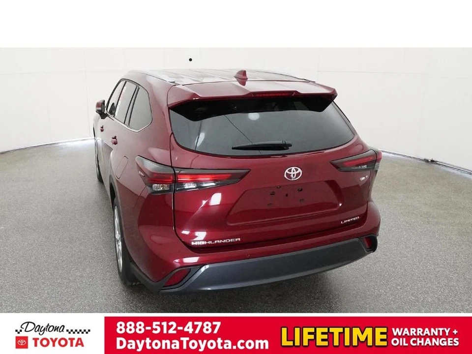 2026 Toyota Highlander - Image 6 of 12