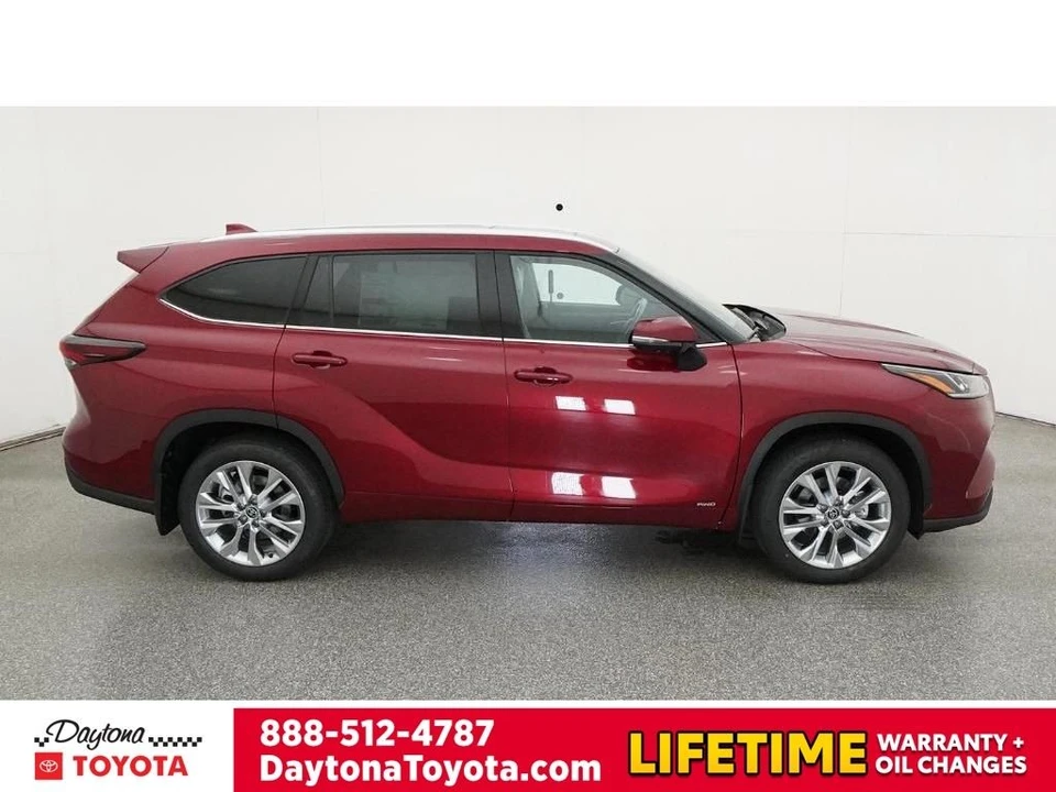 2026 Toyota Highlander - Image 11 of 12
