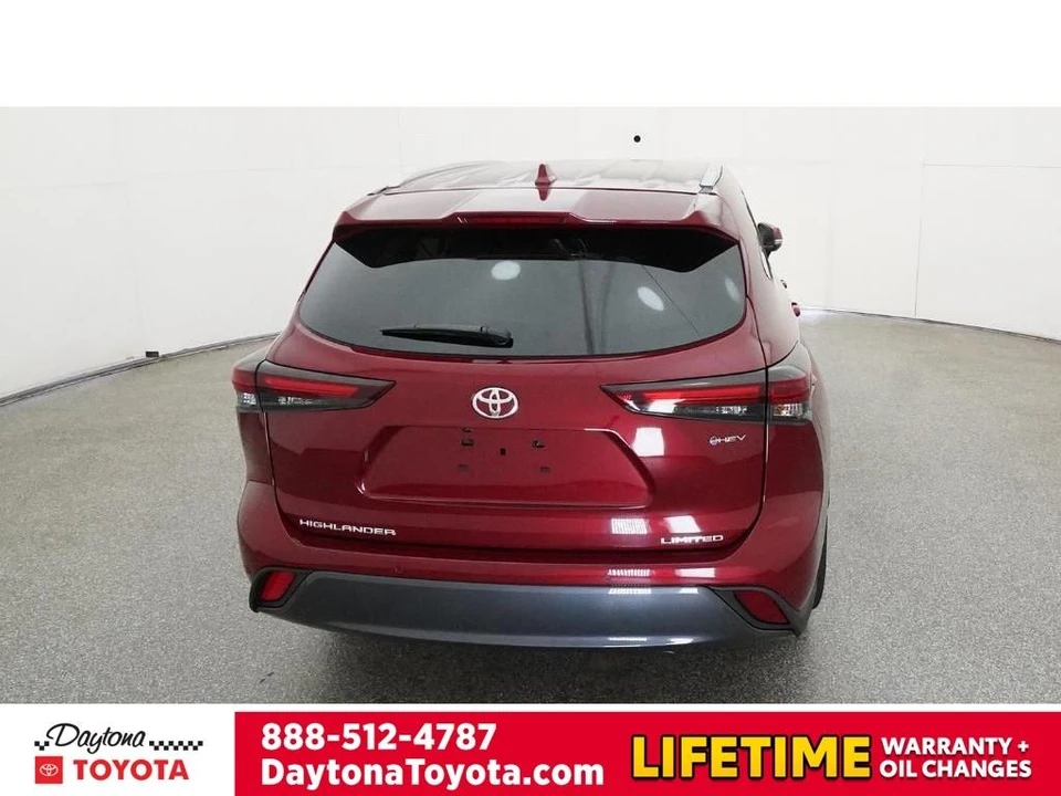 2026 Toyota Highlander - Image 7 of 12