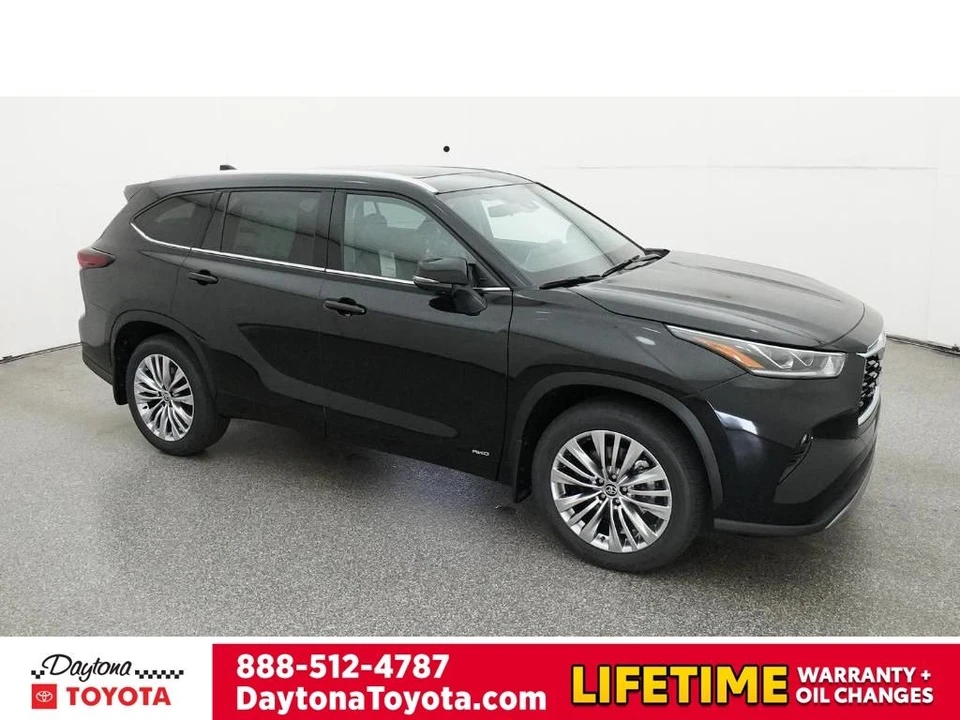 2026 Toyota Highlander - Image 12 of 12
