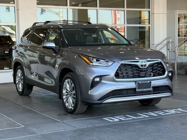 2026 Toyota Highlander - Image 6 of 12