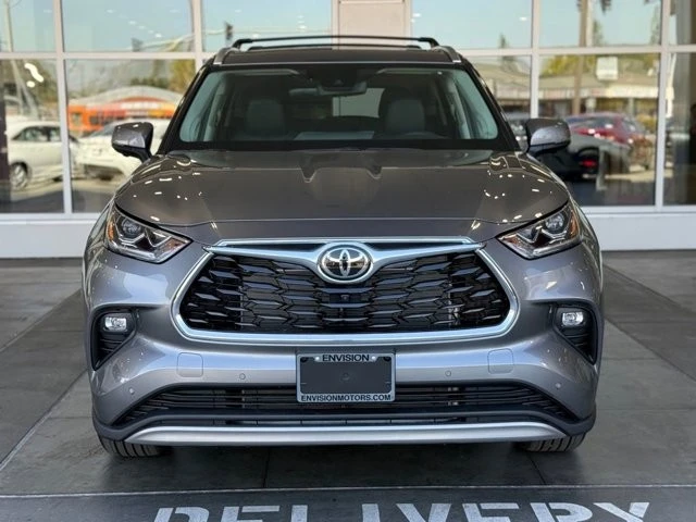 2026 Toyota Highlander - Image 4 of 12