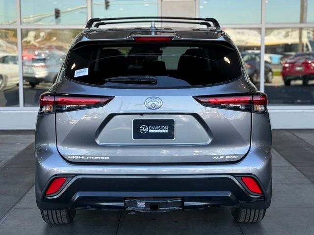 2026 Toyota Highlander - Image 10 of 12