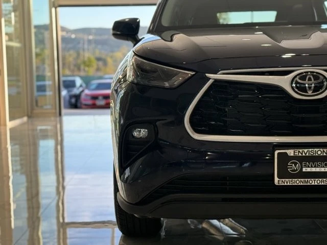 2026 Toyota Highlander - Image 4 of 12