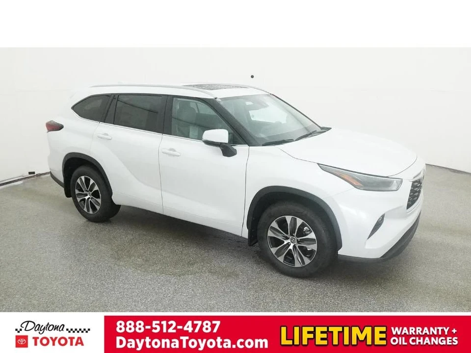 2026 Toyota Highlander - Image 12 of 12