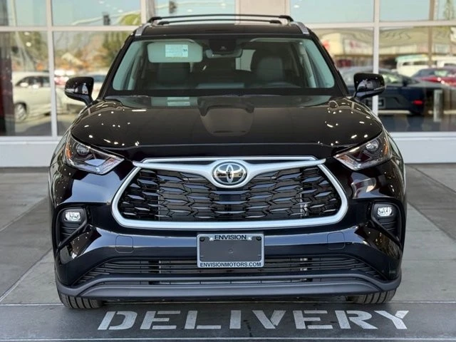 2026 Toyota Highlander - Image 4 of 12