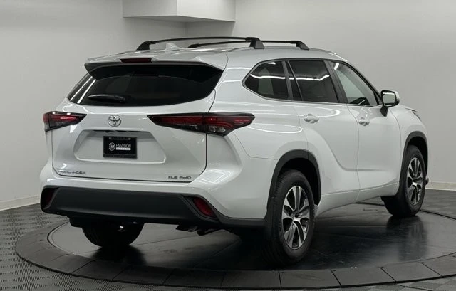 2026 Toyota Highlander - Image 6 of 12