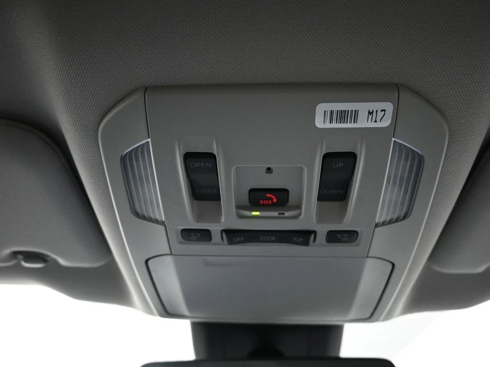 2026 Toyota Highlander - Image 17 of 31