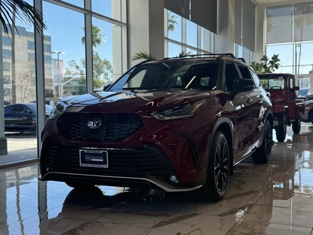 2026 Toyota Highlander - Image 2 of 12