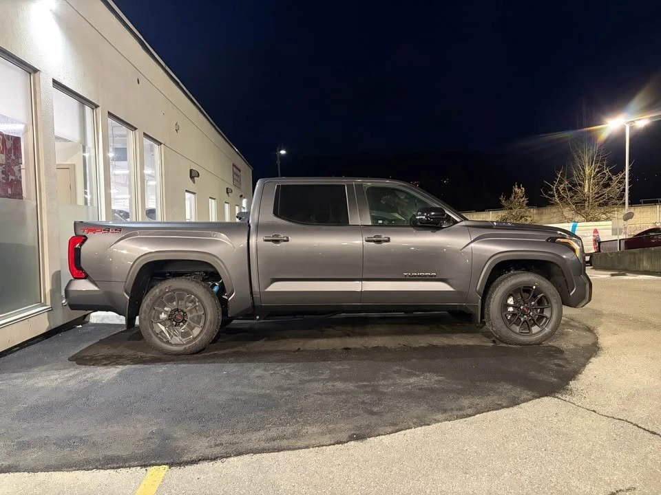 2026 Toyota 4Runner 6th Gen - Image 4 of 9