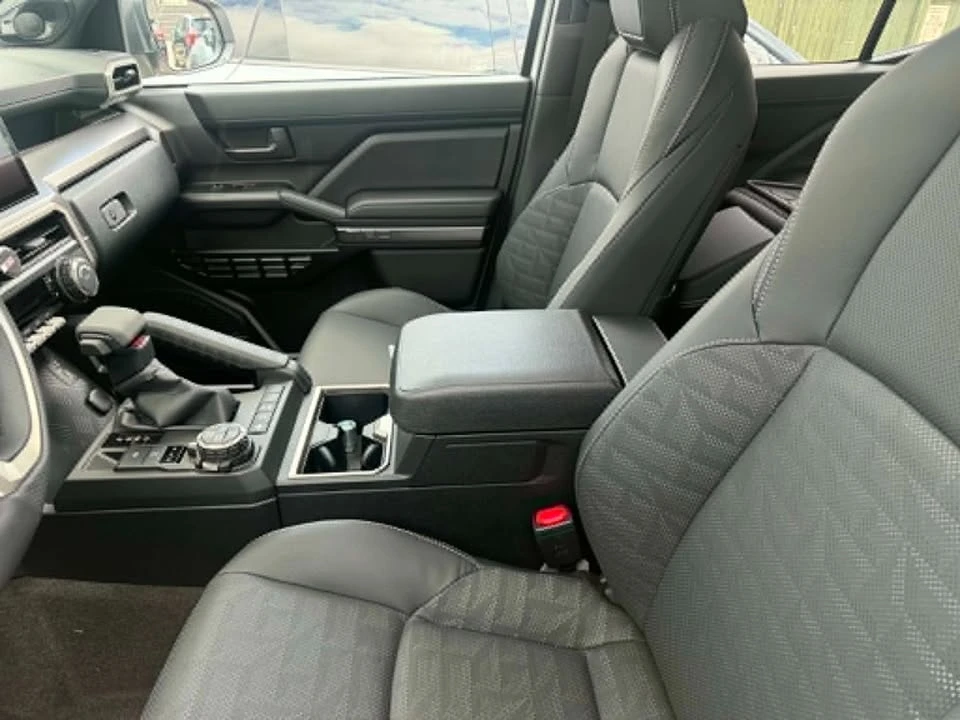2026 Toyota 4Runner 6th Gen - Image 7 of 9