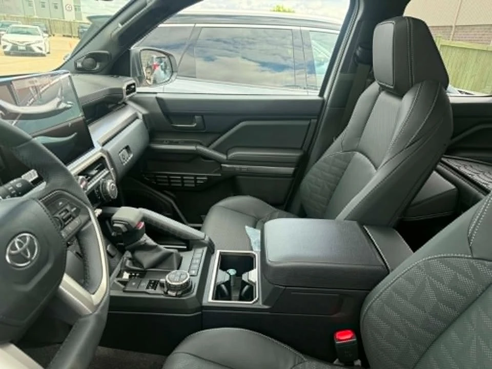 2026 Toyota 4Runner 6th Gen - Image 6 of 9