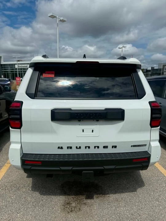 2026 Toyota 4Runner 6th Gen - Image 4 of 9
