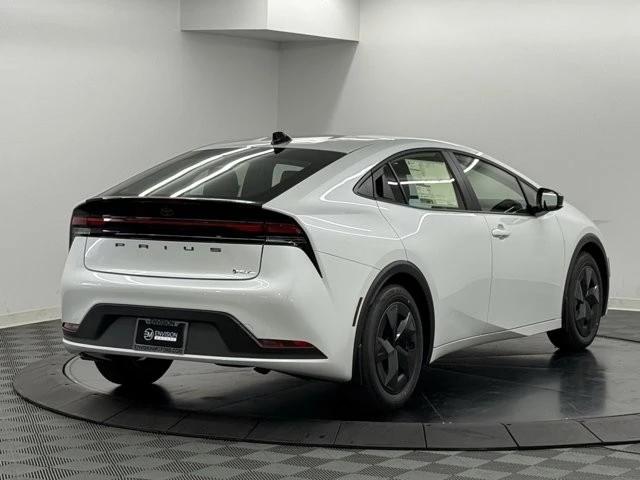 2026 Toyota Prius 5th Gen - Image 6 of 12