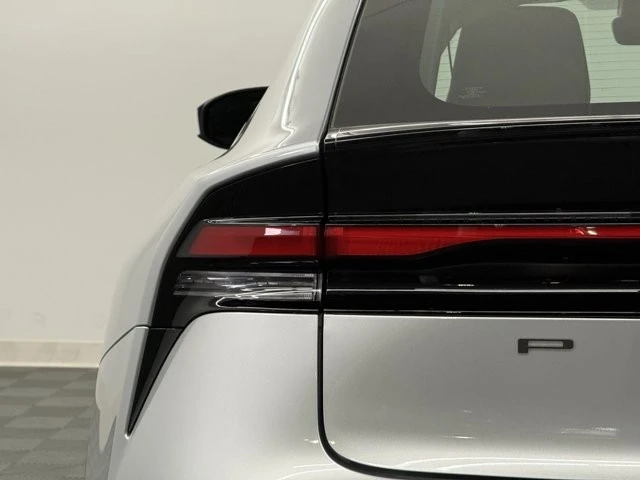 2026 Toyota Prius 5th Gen - Image 9 of 12