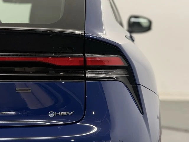 2026 Toyota Prius 5th Gen - Image 7 of 12