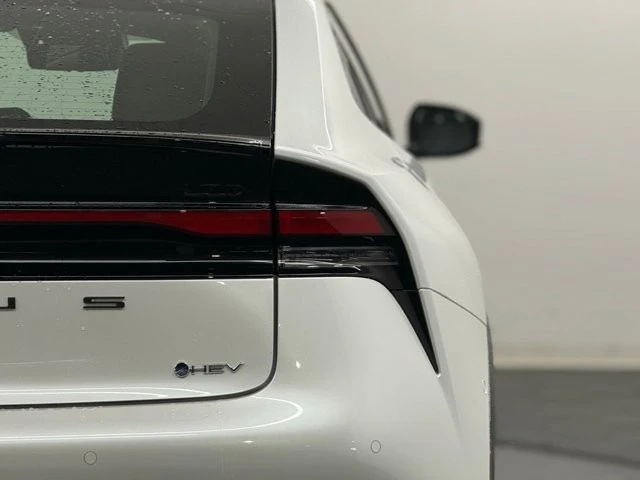 2026 Toyota Prius 5th Gen - Image 7 of 12