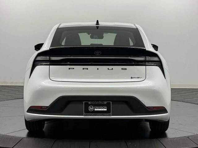 2026 Toyota Prius 5th Gen - Image 8 of 12