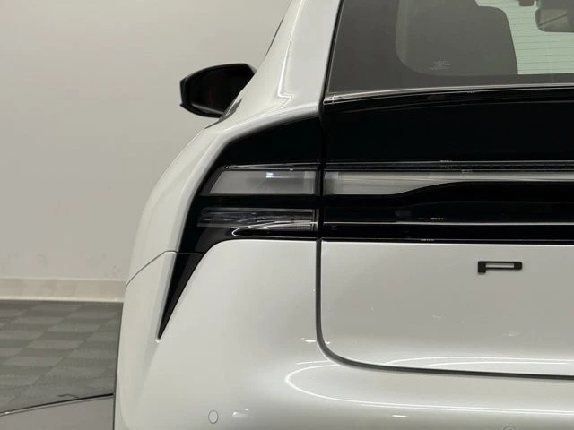 2026 Toyota Prius 5th Gen - Image 9 of 12