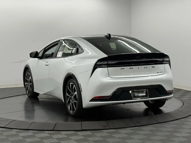 2026 Toyota Prius 5th Gen - Image 10 of 12