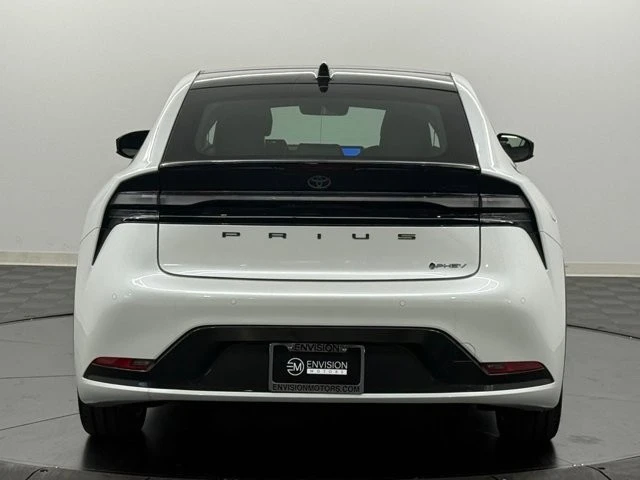 2026 Toyota Prius 5th Gen - Image 8 of 12
