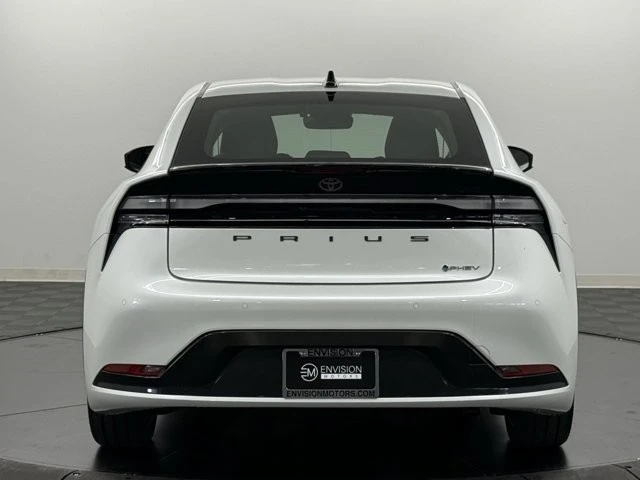 2026 Toyota Prius 5th Gen - Image 8 of 12