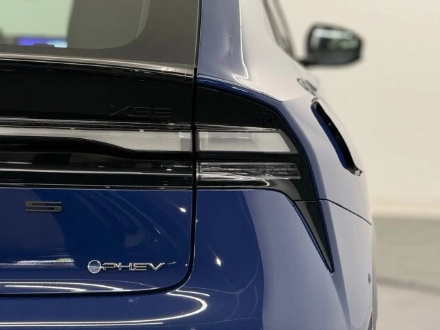 2026 Toyota Prius 5th Gen - Image 7 of 12