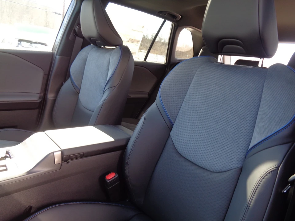 2026 Toyota RAV4 5th Gen - Image 14 of 21