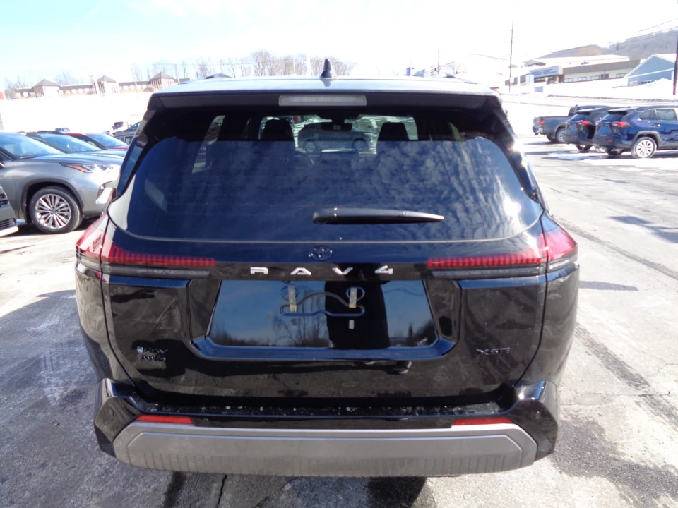 2026 Toyota RAV4 5th Gen - Image 5 of 21