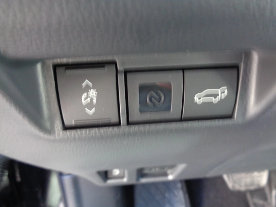 2026 Toyota RAV4 5th Gen - Image 13 of 21