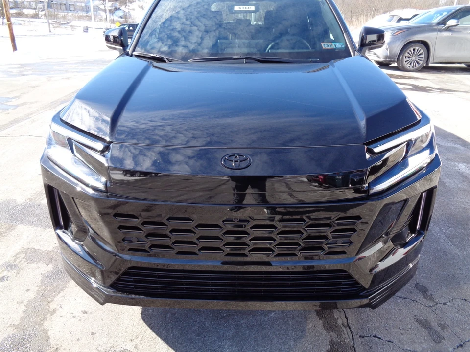 2026 Toyota RAV4 5th Gen - Image 9 of 21