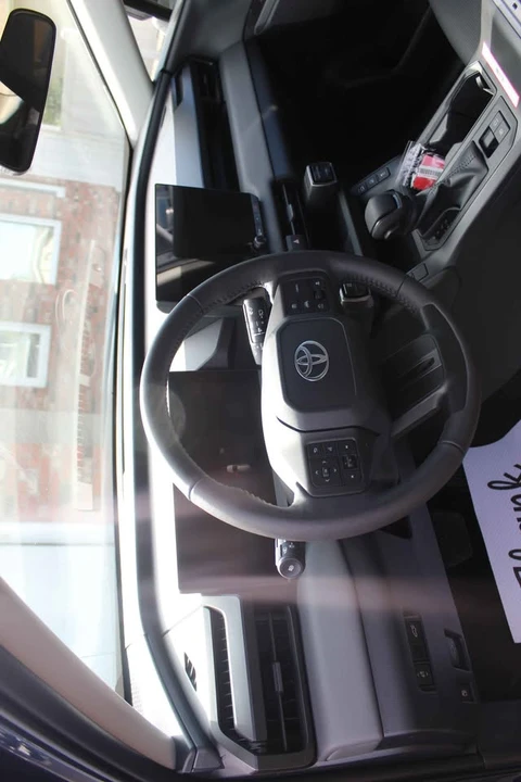 2026 Toyota RAV4 5th Gen - Image 10 of 20