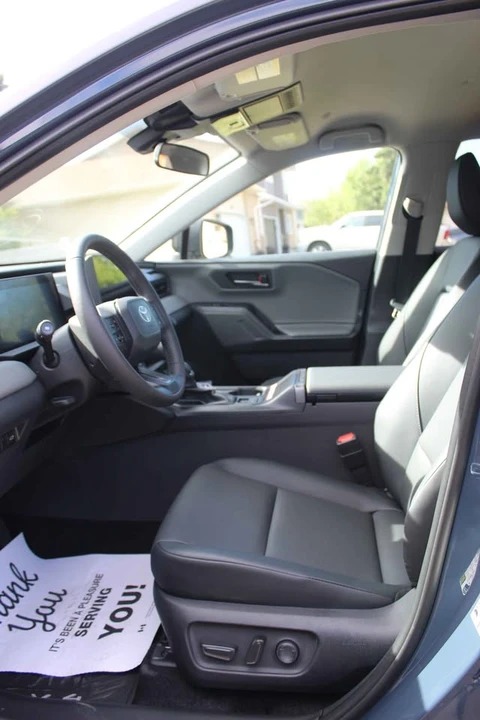 2026 Toyota RAV4 5th Gen - Image 9 of 20