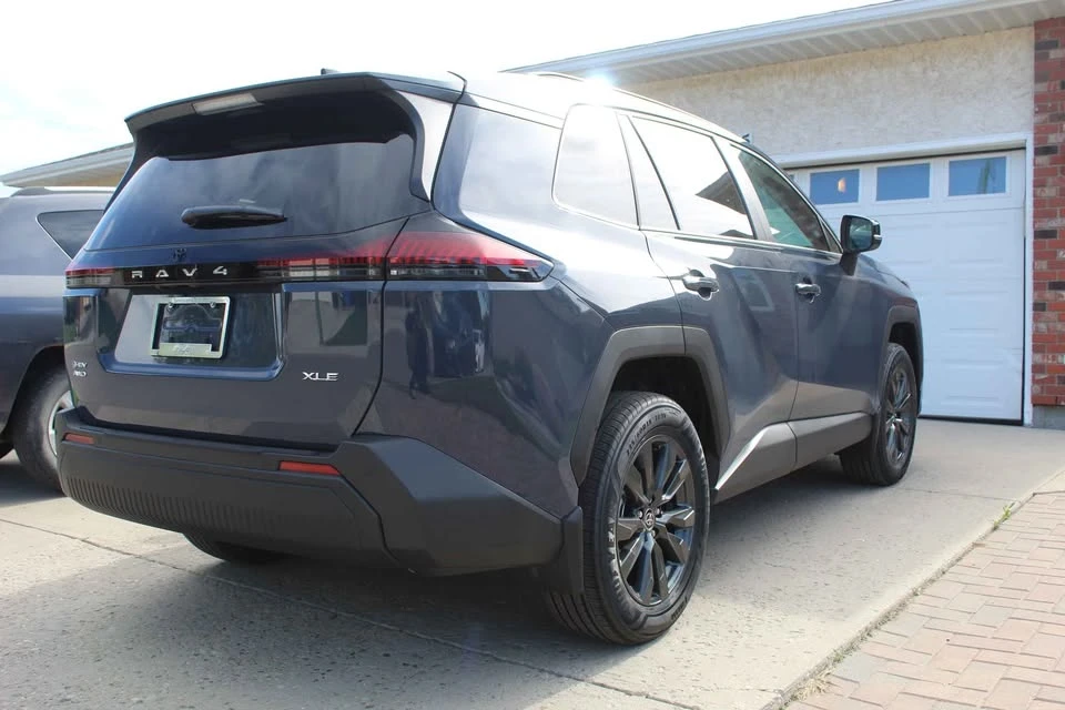 2026 Toyota RAV4 5th Gen - Image 5 of 20