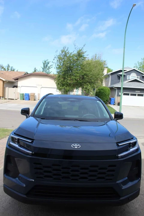 2026 Toyota RAV4 5th Gen - Image 2 of 20