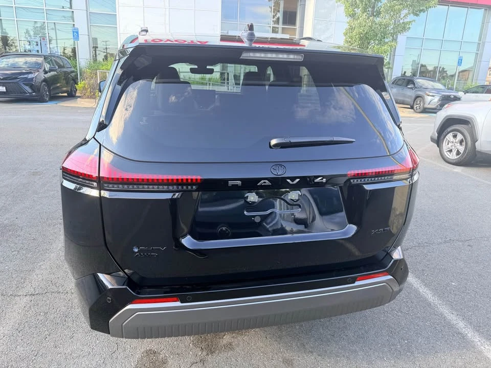 2026 Toyota RAV4 5th Gen - Image 5 of 8
