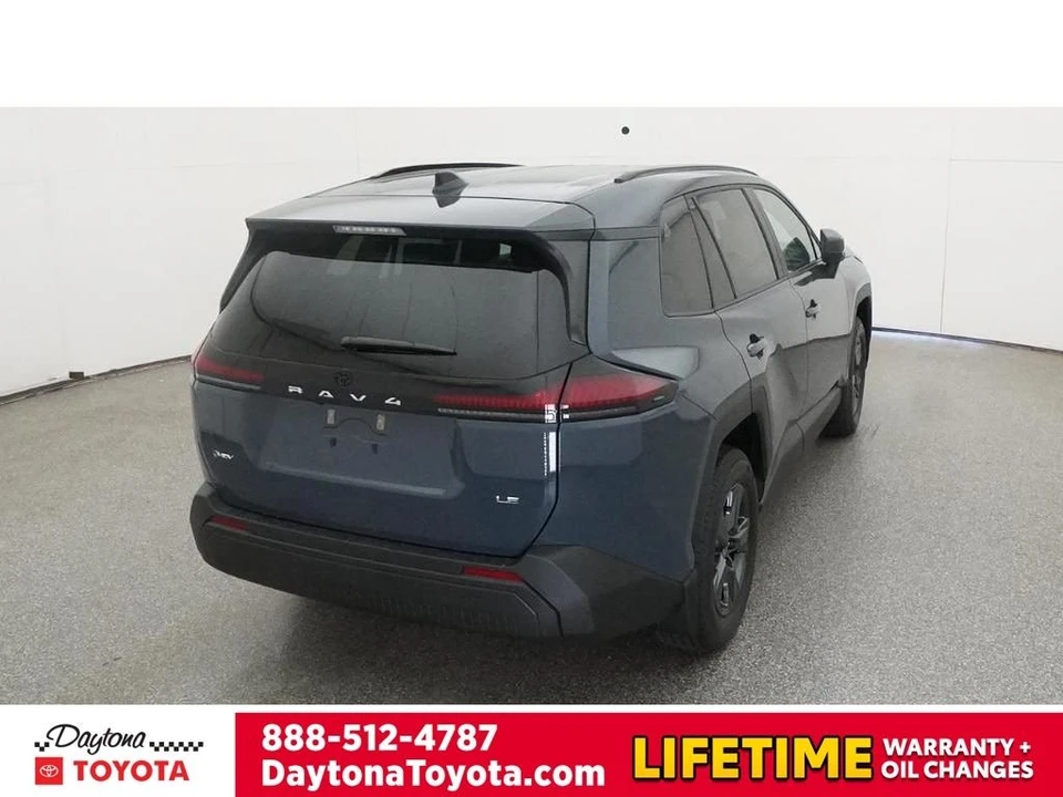 2026 Toyota RAV4 5th Gen - Image 8 of 12