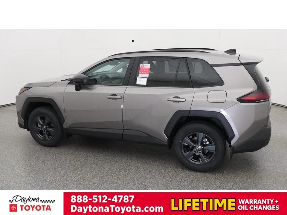 2026 Toyota RAV4 5th Gen - Image 4 of 12