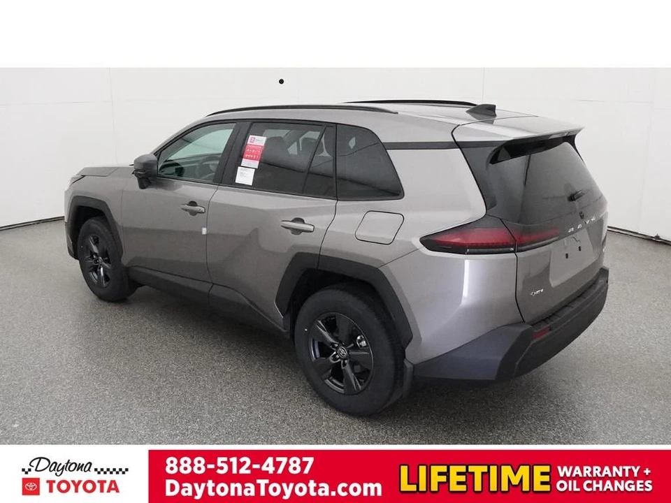 2026 Toyota RAV4 5th Gen - Image 5 of 12