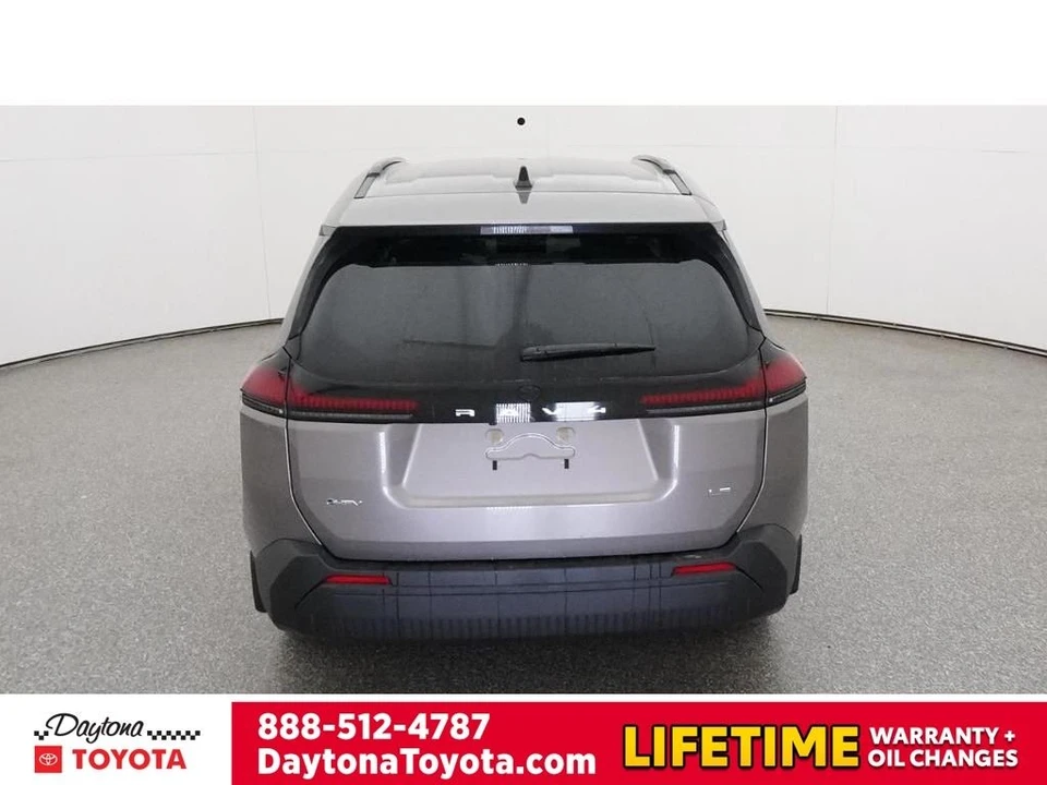 2026 Toyota RAV4 5th Gen - Image 7 of 12