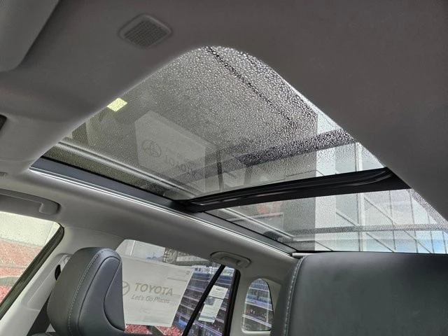 2026 Toyota RAV4 5th Gen - Image 11 of 12