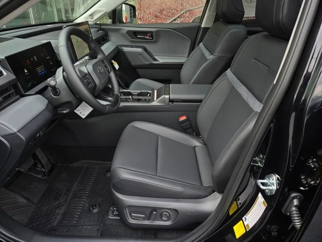 2026 Toyota RAV4 5th Gen - Image 10 of 12