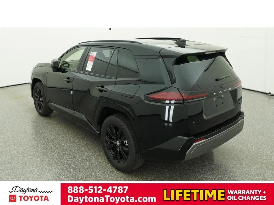 2026 Toyota RAV4 5th Gen - Image 5 of 12