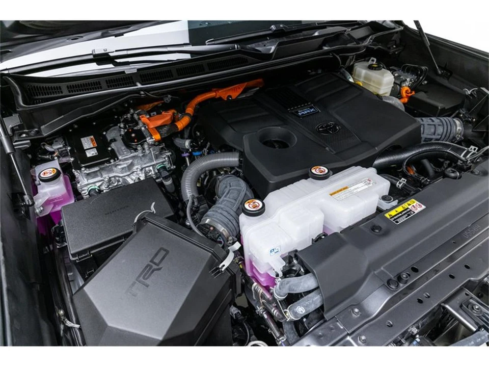 2026 Toyota Sequoia 3rd Gen - Image 17 of 31