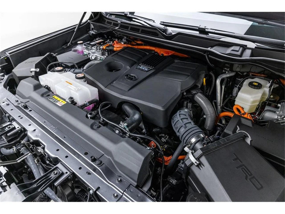2026 Toyota Sequoia 3rd Gen - Image 19 of 31