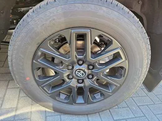 2026 Toyota Sequoia 3rd Gen - Image 5 of 12