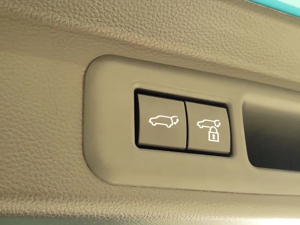 2026 Toyota Sequoia 3rd Gen - Image 9 of 20