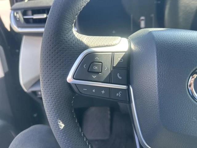 2026 Toyota Sienna 4th Gen - Image 8 of 15