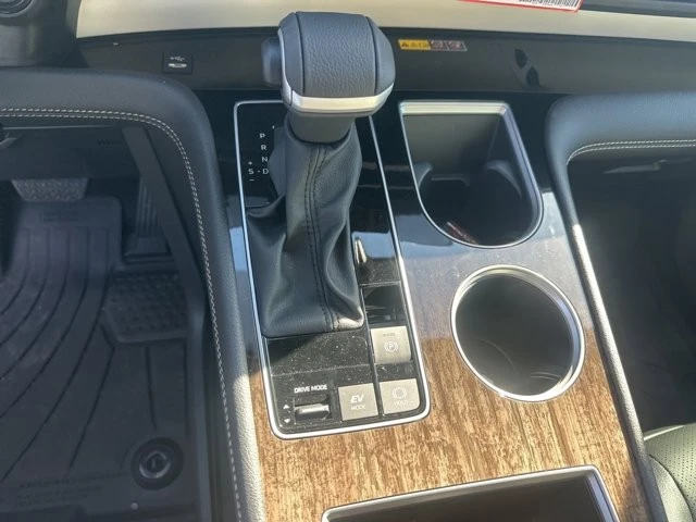 2026 Toyota Sienna 4th Gen - Image 12 of 15
